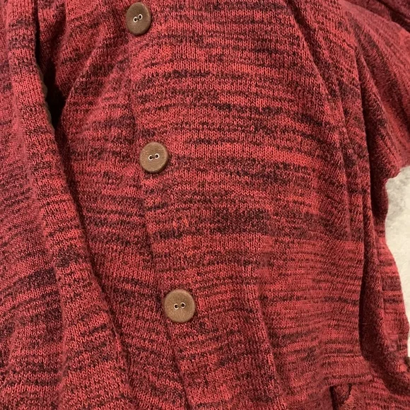 Sweet Wanderer long sleeve shirt with elbow patch & button detail - Picture 5 of 7